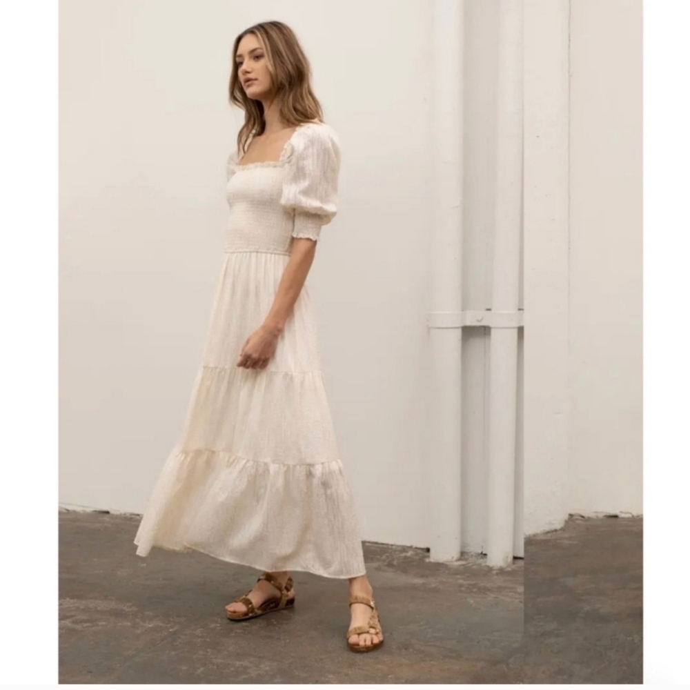 Moon River Smoked Tiered Maxi Dress Short Puff Sleeves Pullover Peasant Bohemian